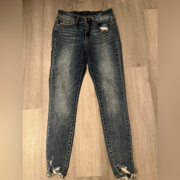 Judy Blue Skinny Fit Distressed Jeans - Picture 1 of 9